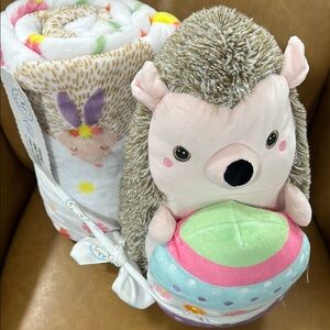 Easter Hedgehog Plush with Blanket Set
